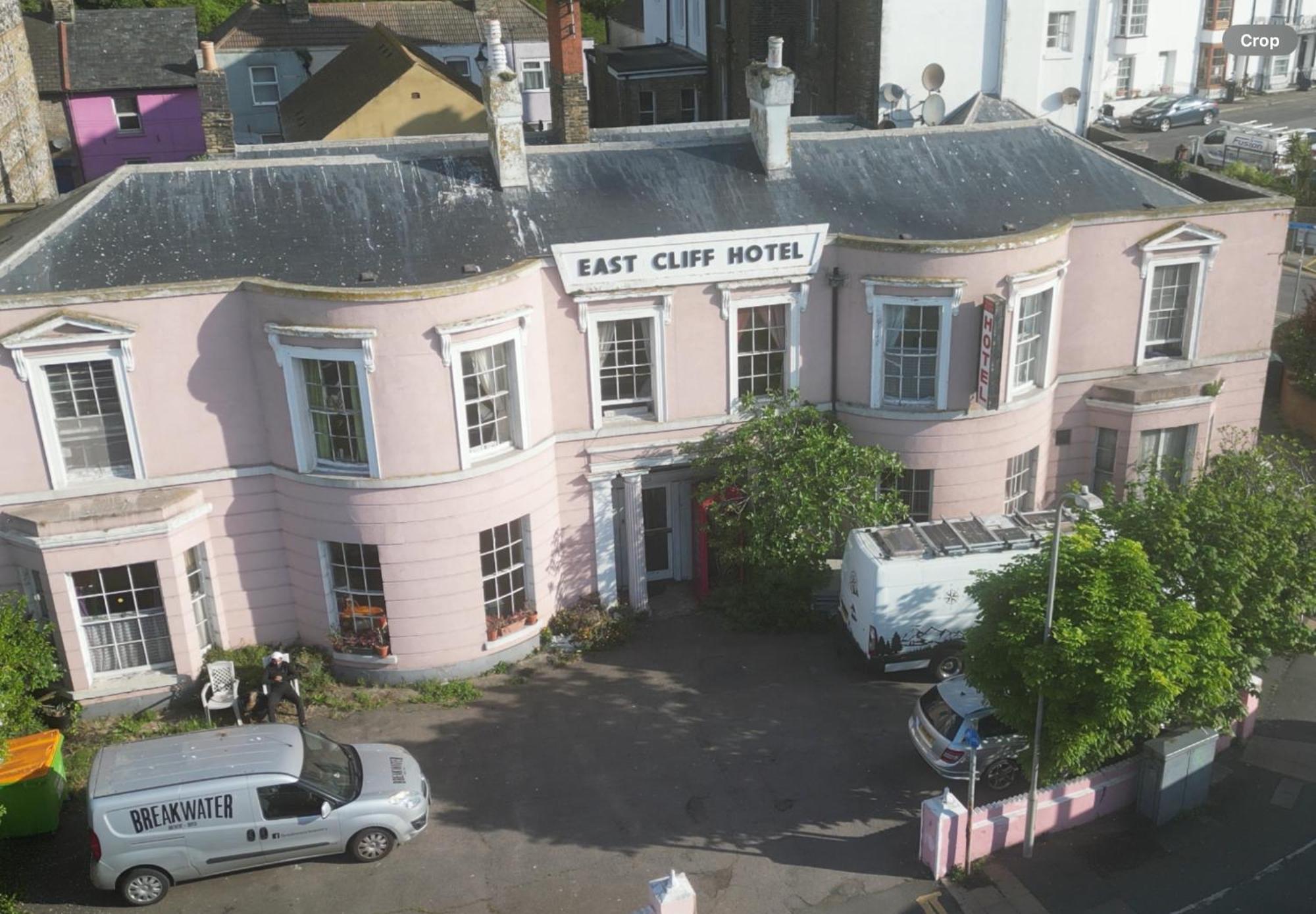 East Cliff Hotel *